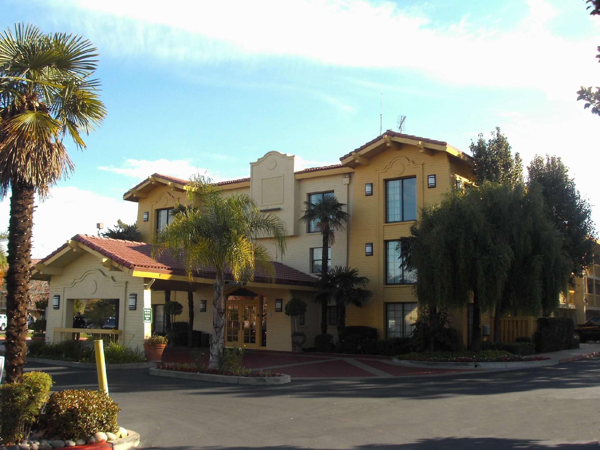 Hotel La Quinta By Wyndham 3*