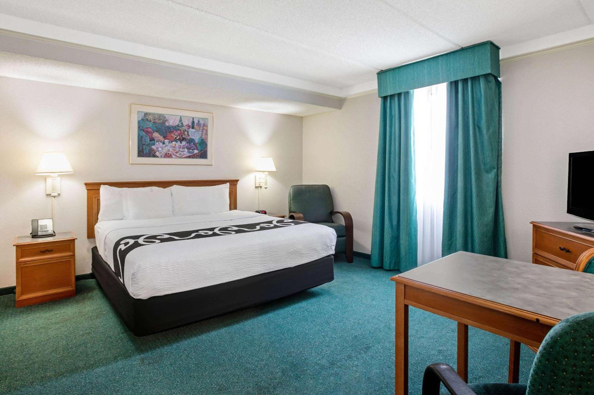 La Quinta By Wyndham Hotel