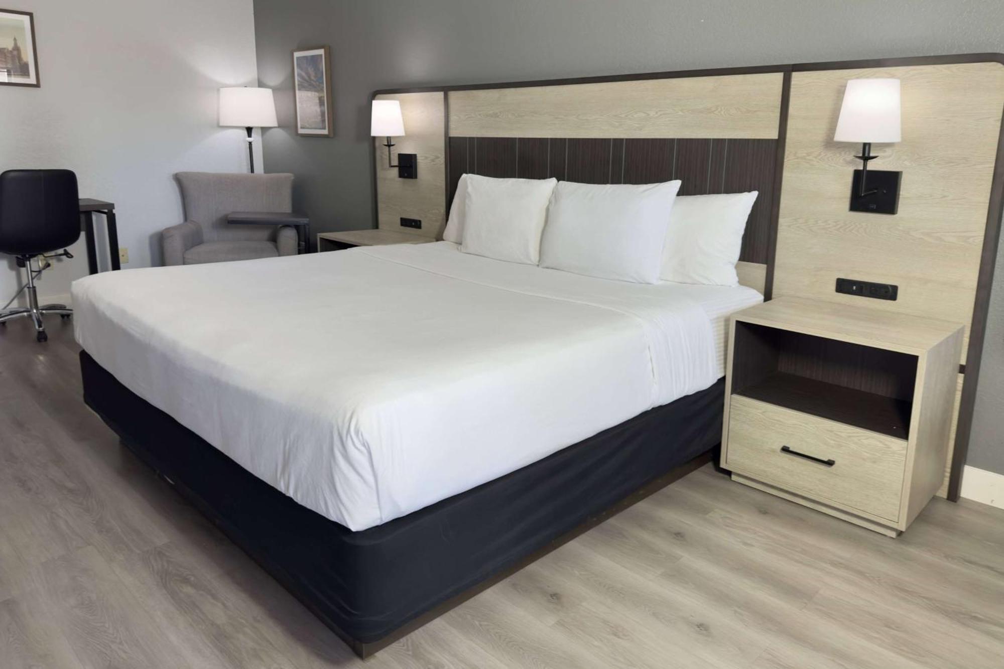 Hotel La Quinta By Wyndham 3*