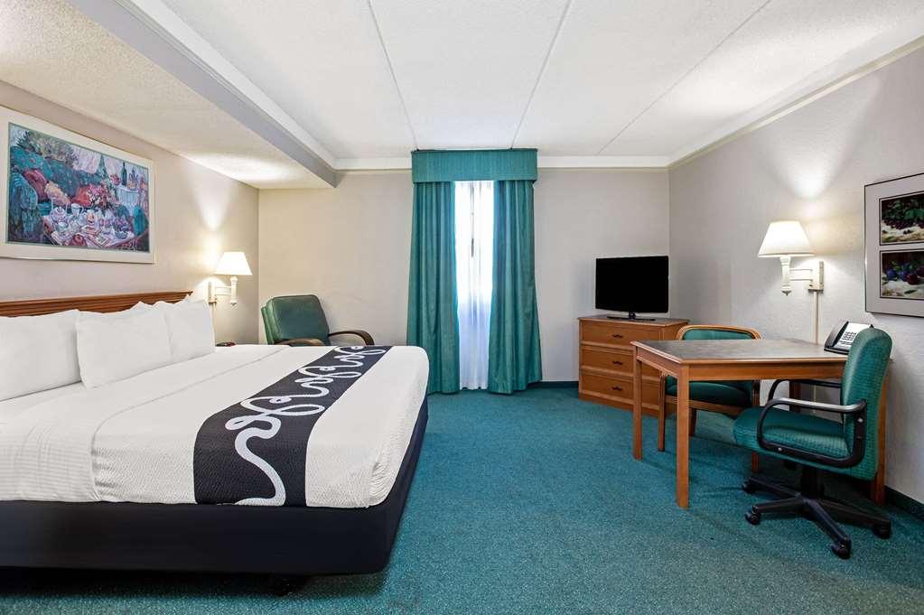 Hotel La Quinta By Wyndham 3*