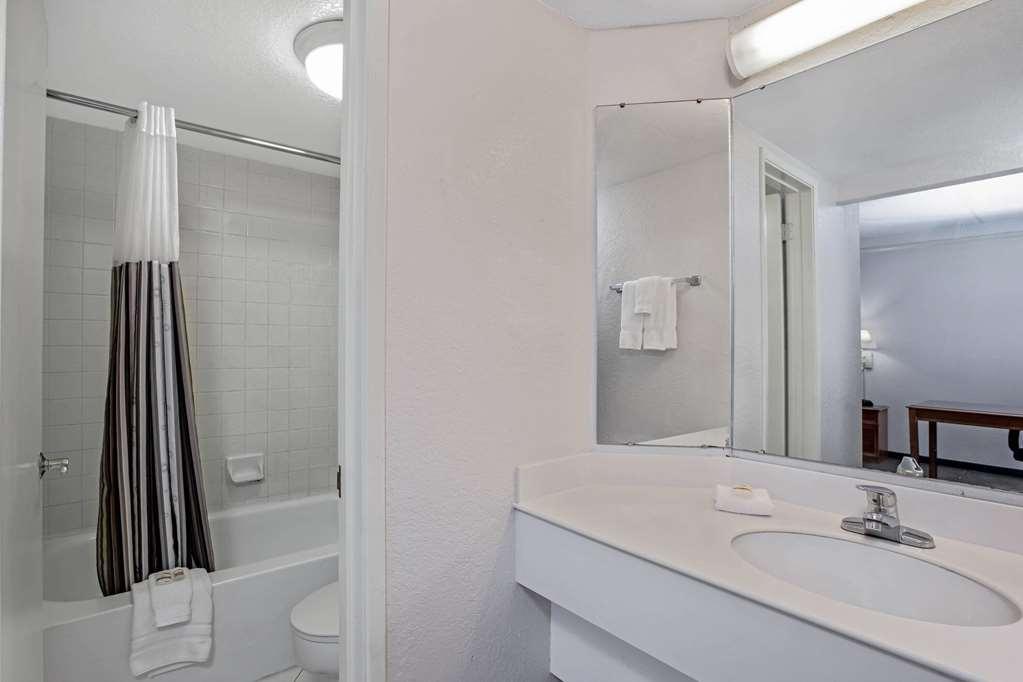 La Quinta By Wyndham Hotel Stockton