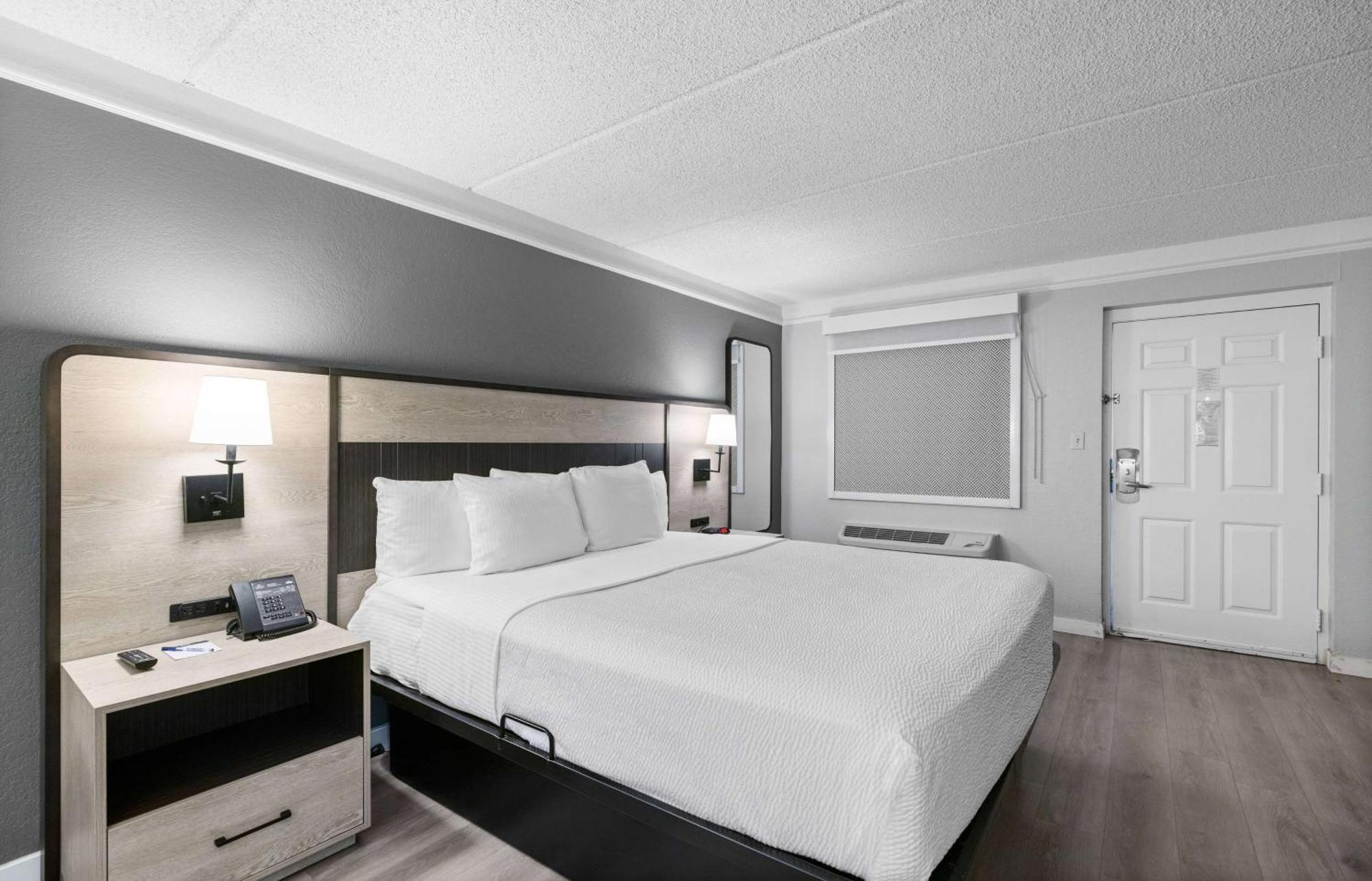 Hotel La Quinta By Wyndham 3*