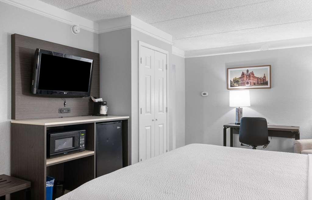 La Quinta By Wyndham Hotel